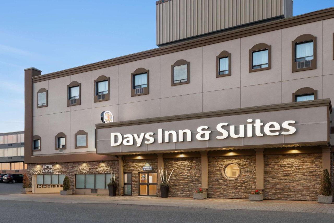 Days Inn & Suites By Wyndham Sault Ste. Marie On Экстерьер фото